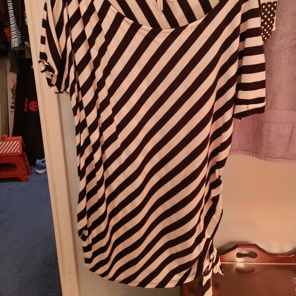 Striped shirt with tie on side